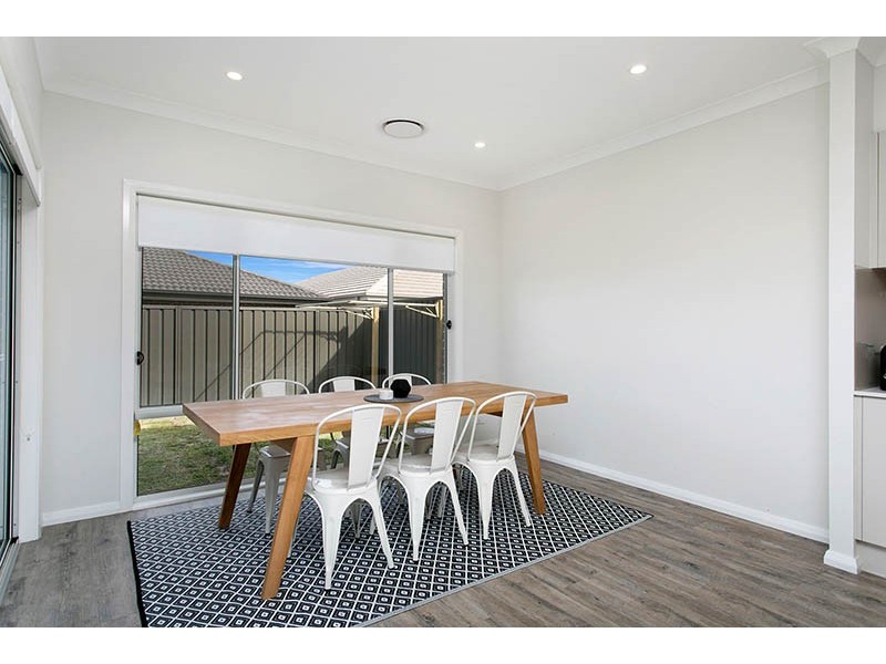 16 Wholahan Avenue, Horsley NSW 2530