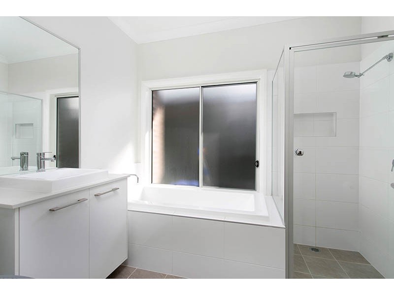 16 Wholahan Avenue, Horsley NSW 2530