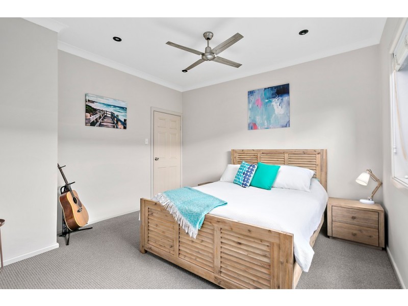 63 Osborne Parade, Warilla NSW 2528