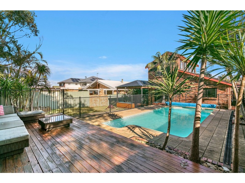 63 Osborne Parade, Warilla NSW 2528