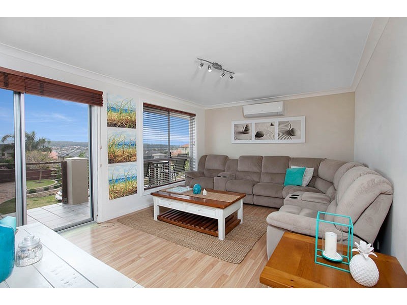 33 Byron Circuit, Flinders NSW 2529