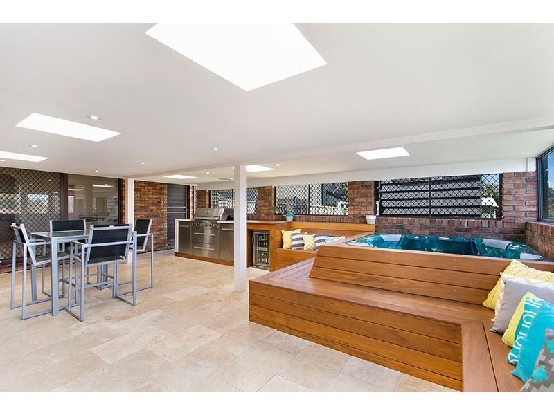 87 Parklands Drive, Shellharbour NSW 2529