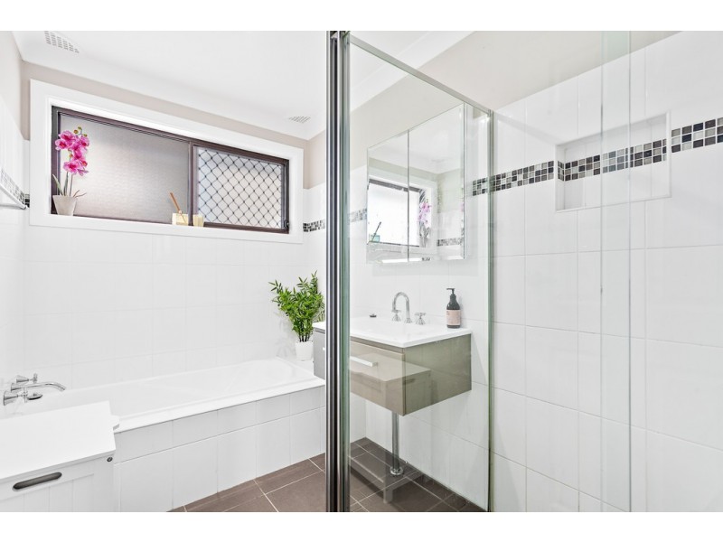 22 Captain Cook Drive, Barrack Heights NSW 2528