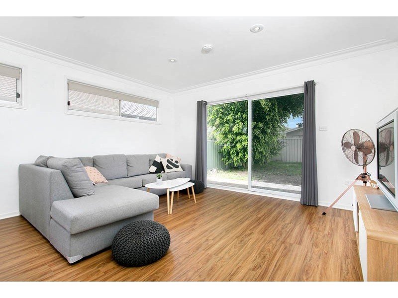 142 Central Avenue, Oak Flats NSW 2529