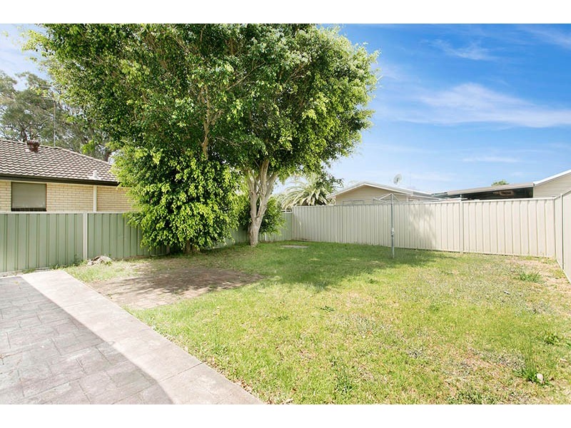 142 Central Avenue, Oak Flats NSW 2529