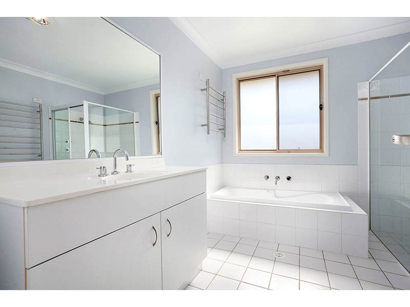 9 Yulara Drive, Albion Park NSW 2527