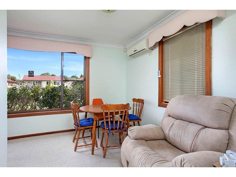 41 Girraween Avenue, Lake Illawarra NSW 2528