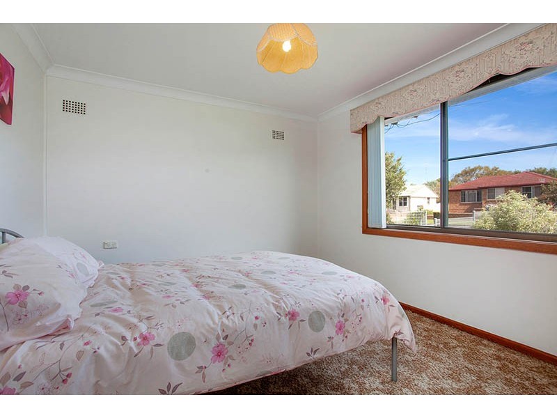 41 Girraween Avenue, Lake Illawarra NSW 2528