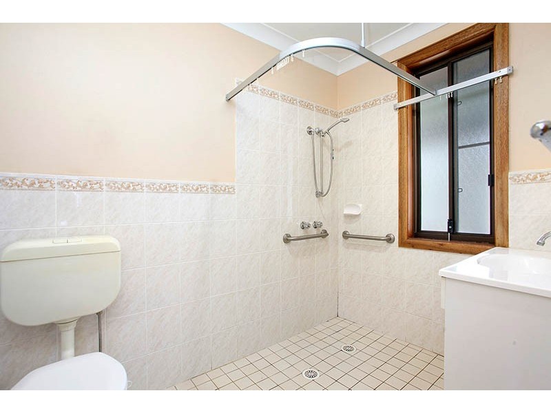 41 Girraween Avenue, Lake Illawarra NSW 2528