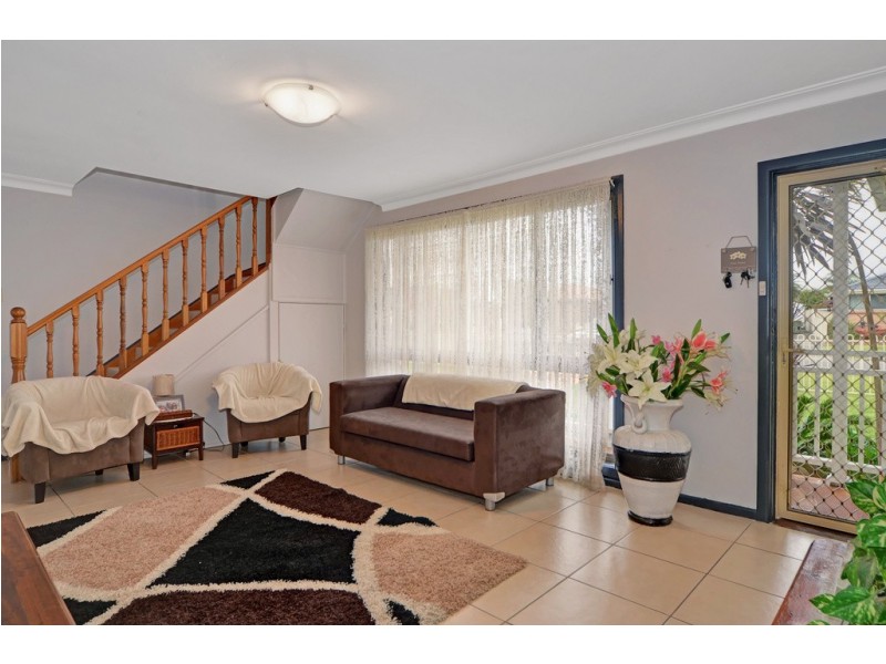 5 Bass Street, Barrack Heights NSW 2528