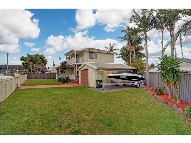 5 Bass Street, Barrack Heights NSW 2528