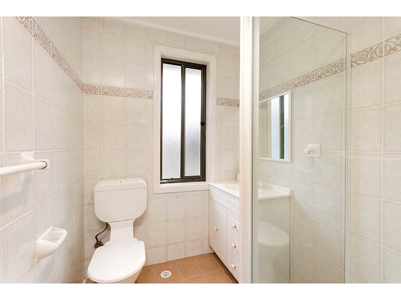 15 Bradman Avenue, Warilla NSW 2528