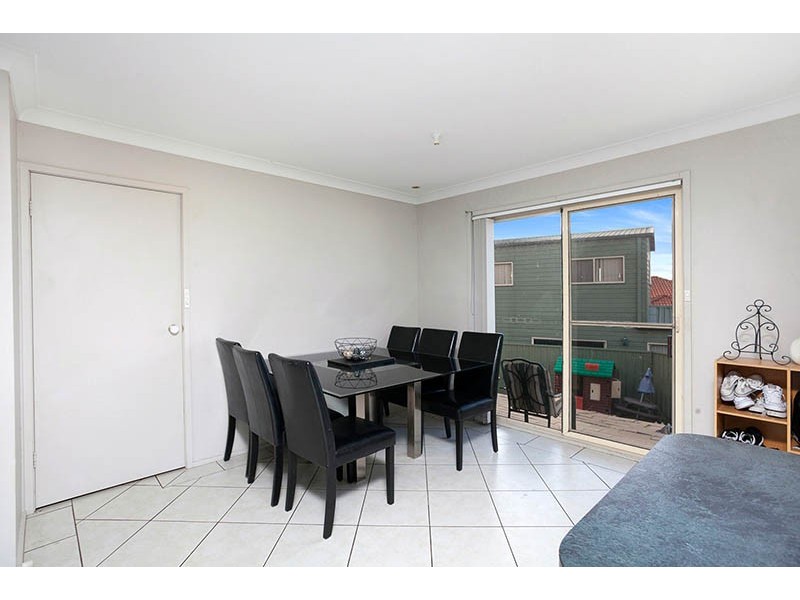 1 Petrel Place, Blackbutt NSW 2529