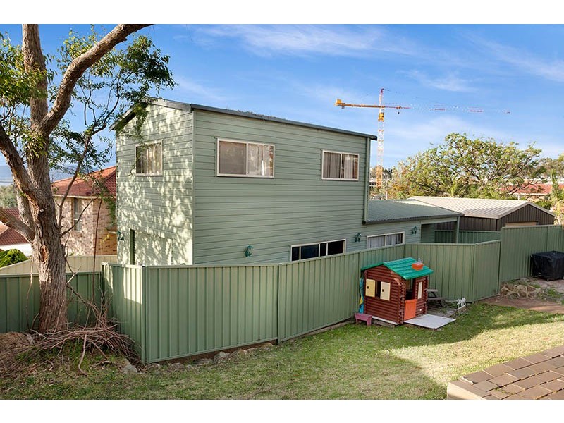 1 Petrel Place, Blackbutt NSW 2529