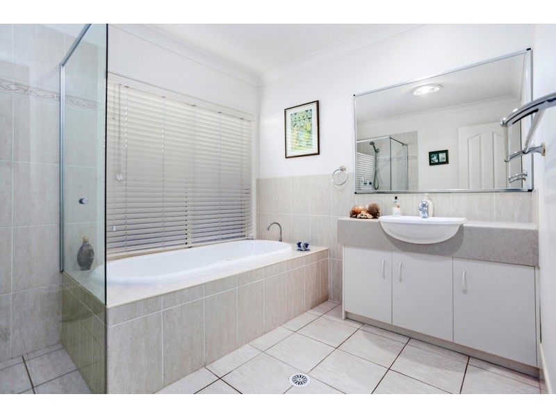 5 Molineaux Avenue, Shell Cove NSW 2529