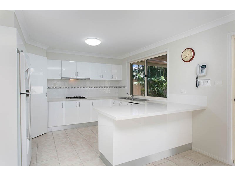 24 Cove Boulevard, Shell Cove NSW 2529