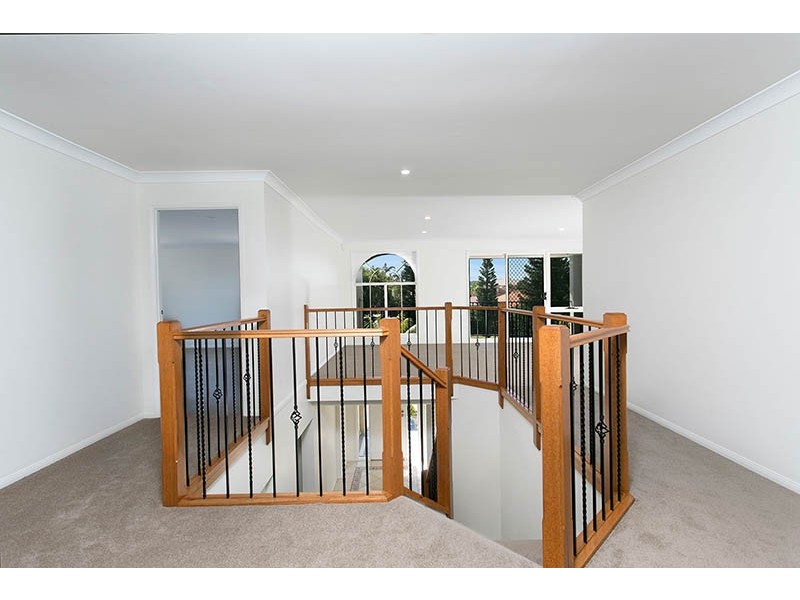 24 Cove Boulevard, Shell Cove NSW 2529