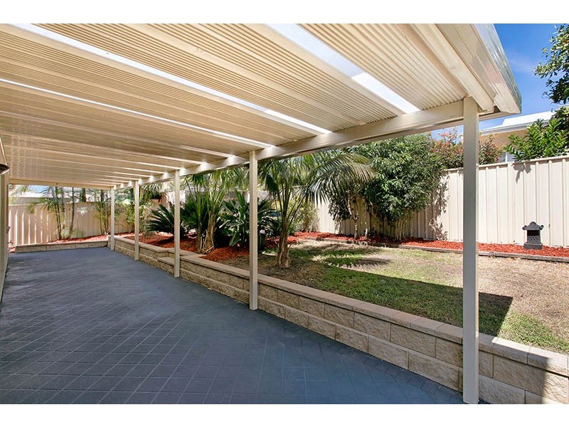 24 Cove Boulevard, Shell Cove NSW 2529