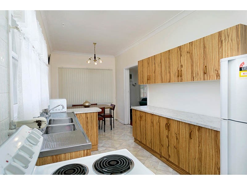 36 Beverley Avenue, Warilla NSW 2528