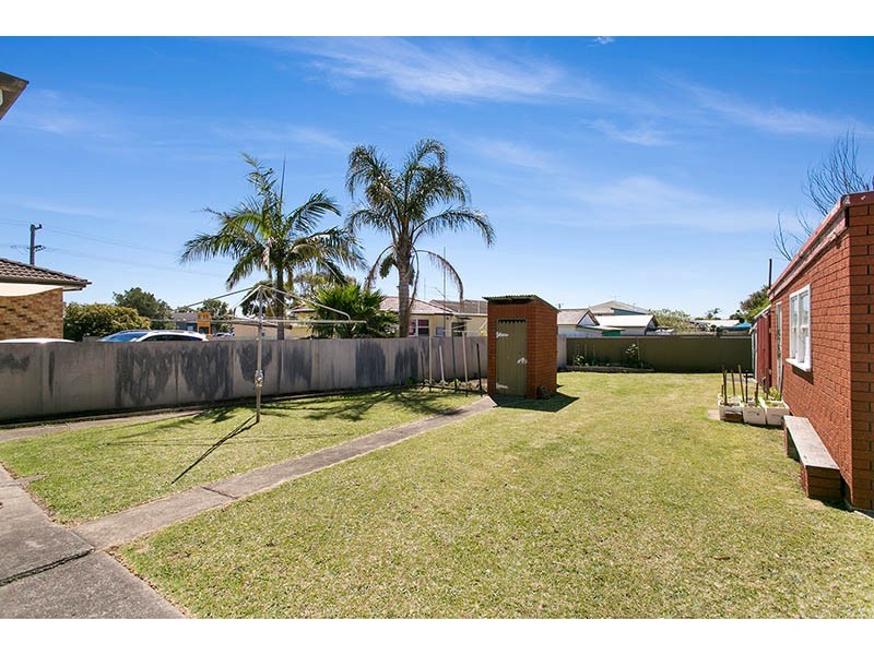 36 Beverley Avenue, Warilla NSW 2528