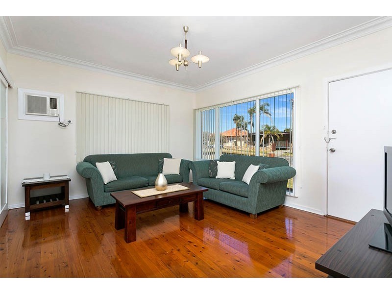 36 Beverley Avenue, Warilla NSW 2528