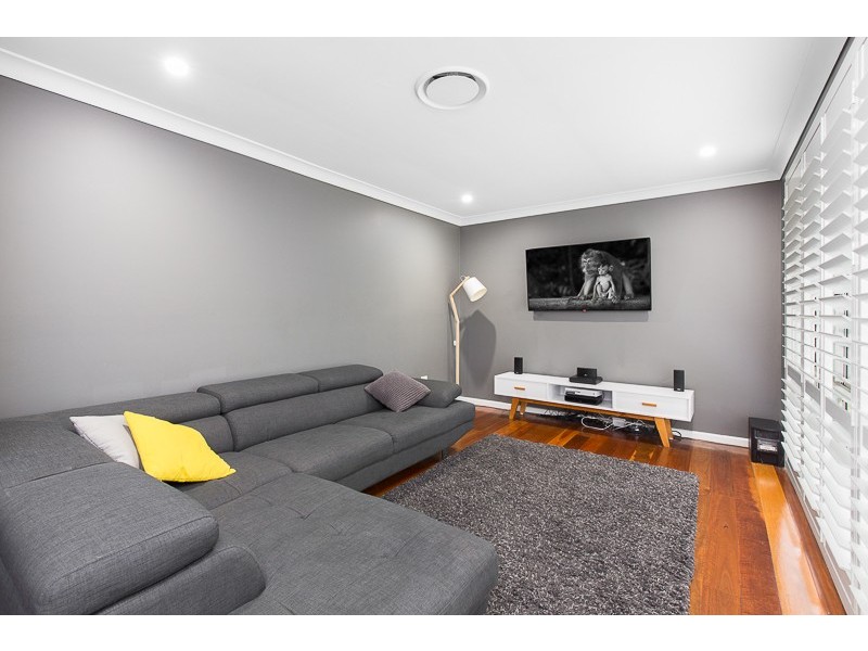 5 Kilpa Place, Oak Flats NSW 2529