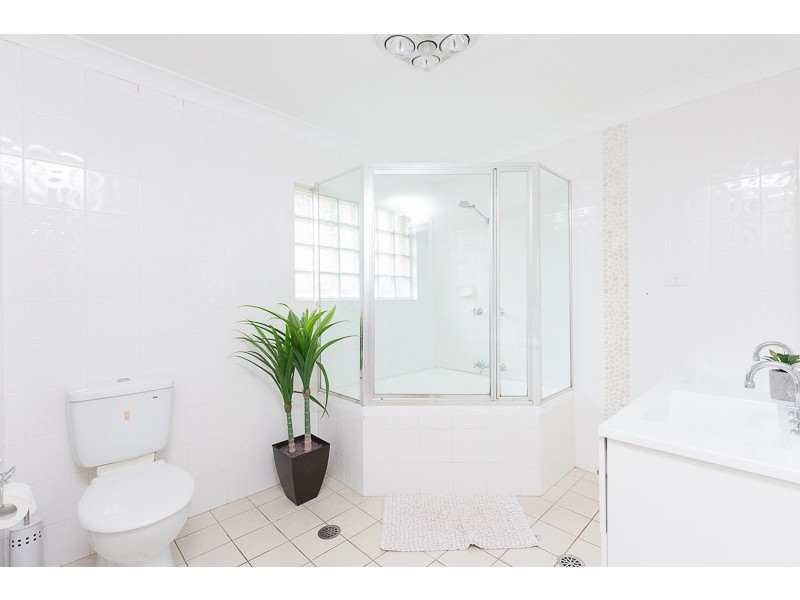 5 Kilpa Place, Oak Flats NSW 2529