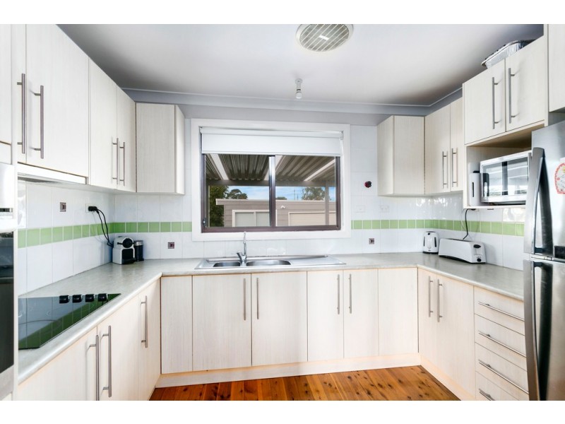 11 Oldfield Street, Warilla NSW 2528