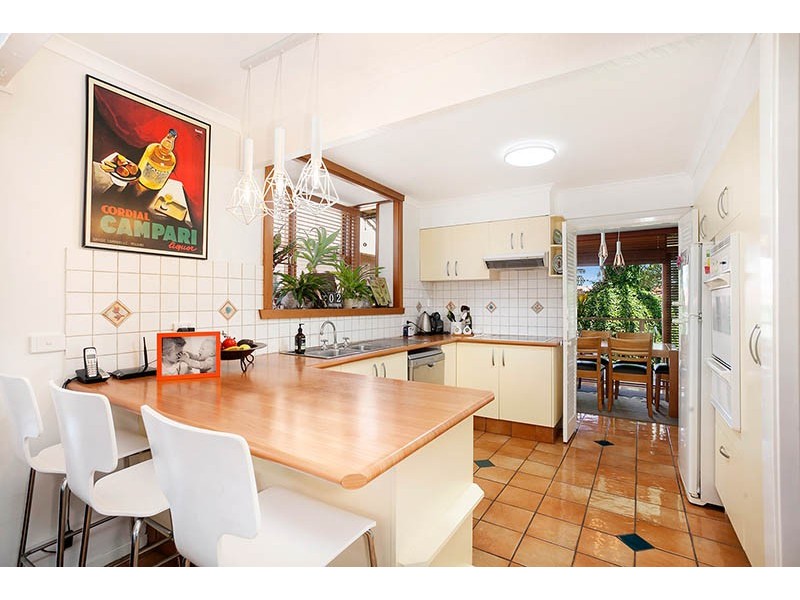 37 Henricks Parade, Mount Warrigal NSW 2528