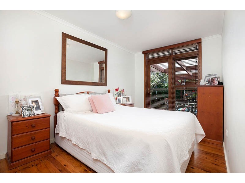 37 Henricks Parade, Mount Warrigal NSW 2528