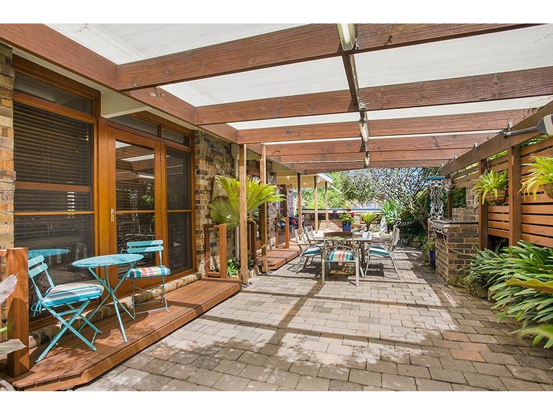 37 Henricks Parade, Mount Warrigal NSW 2528