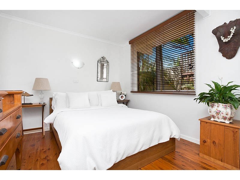 37 Henricks Parade, Mount Warrigal NSW 2528