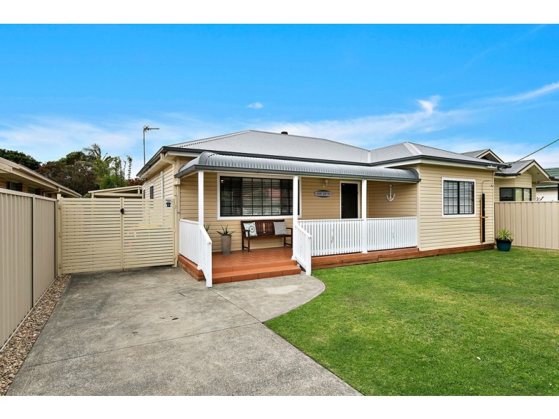 17 Brian Avenue, Warilla NSW 2528