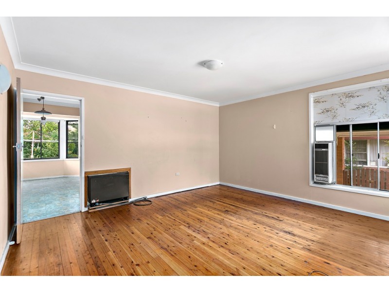 3 Hopetoun Street, Oak Flats NSW 2529