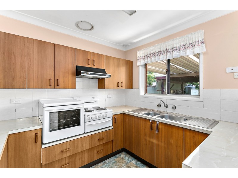 3 Hopetoun Street, Oak Flats NSW 2529