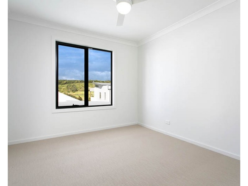 35 Fairways Drive, Shell Cove NSW 2529