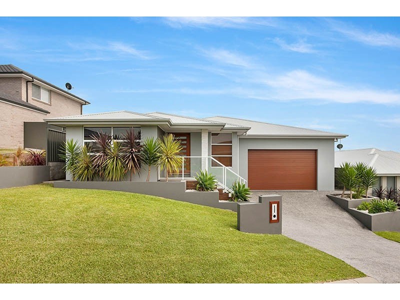 3 Elizabeth Circuit, Flinders NSW 2529
