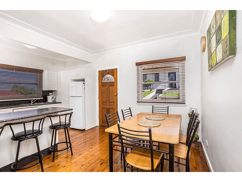 4 Barbara Avenue, Warrawong NSW 2502