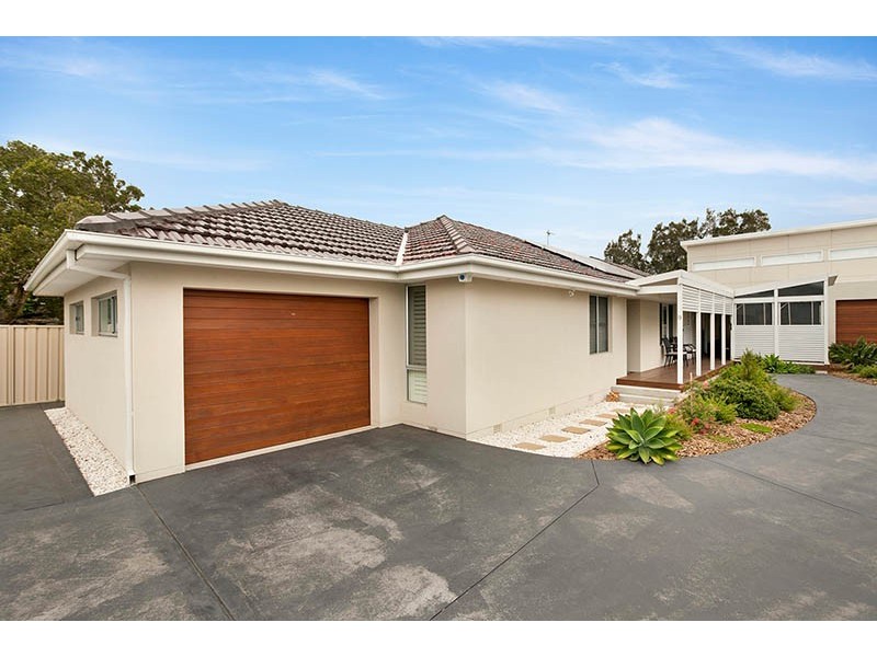 9 Headland Parade, Barrack Point NSW 2528