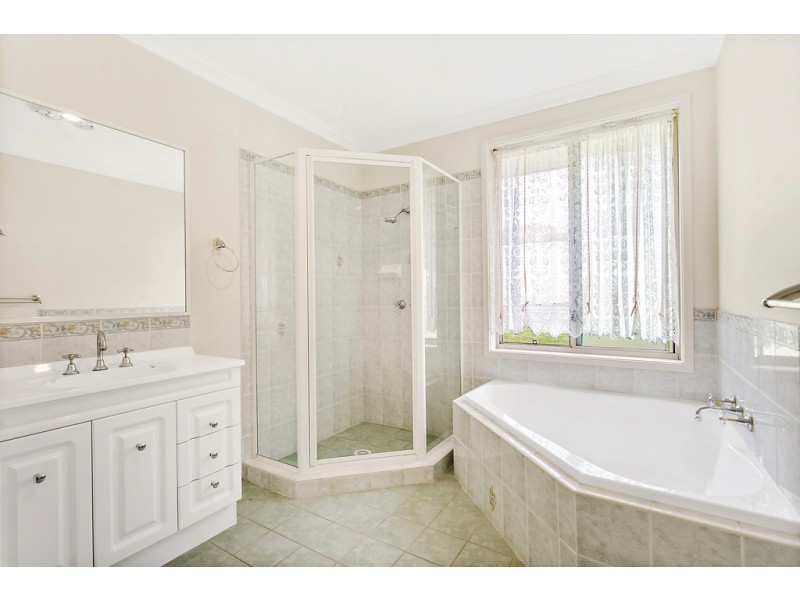 20 Bedarra Court, Shell Cove NSW 2529