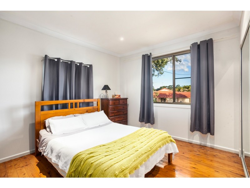 2 Strata Avenue, Barrack Heights NSW 2528