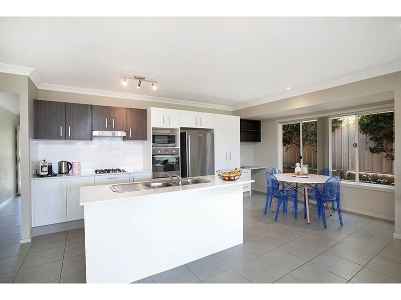 11 Barber Street, Flinders NSW 2529