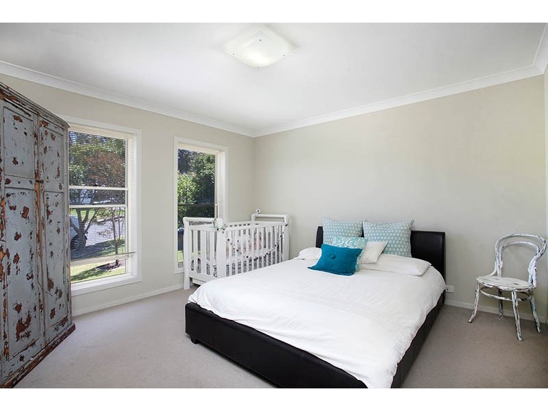 11 Barber Street, Flinders NSW 2529