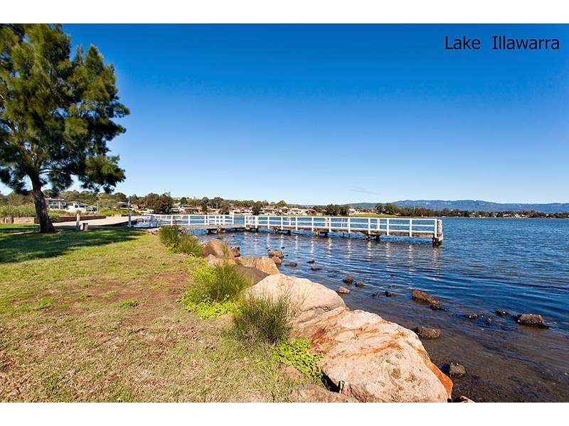 14 Moore Street, Oak Flats NSW 2529