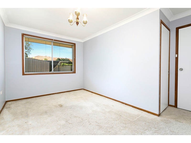 14 Moore Street, Oak Flats NSW 2529