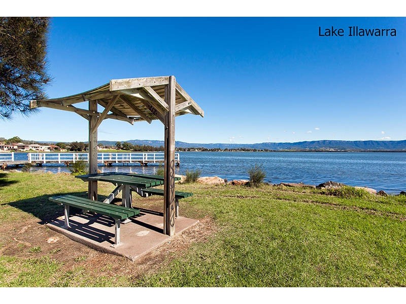14 Moore Street, Oak Flats NSW 2529