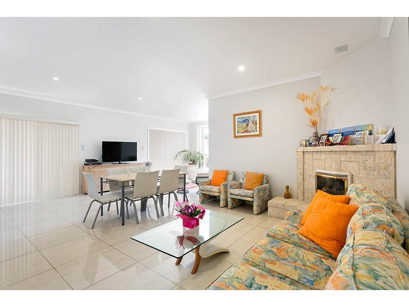 15 Hinchinbrook Drive, Shell Cove NSW 2529