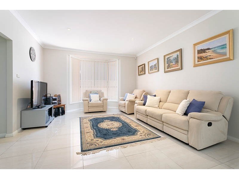 15 Hinchinbrook Drive, Shell Cove NSW 2529