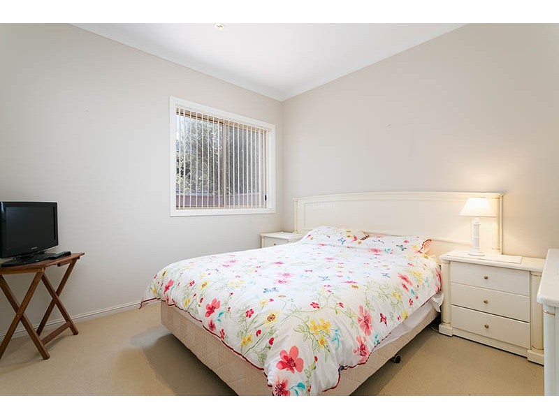 15 Hinchinbrook Drive, Shell Cove NSW 2529