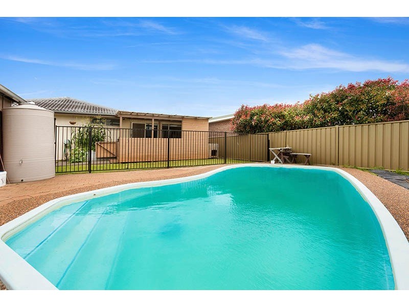 38 Power Drive, Mount Warrigal NSW 2528